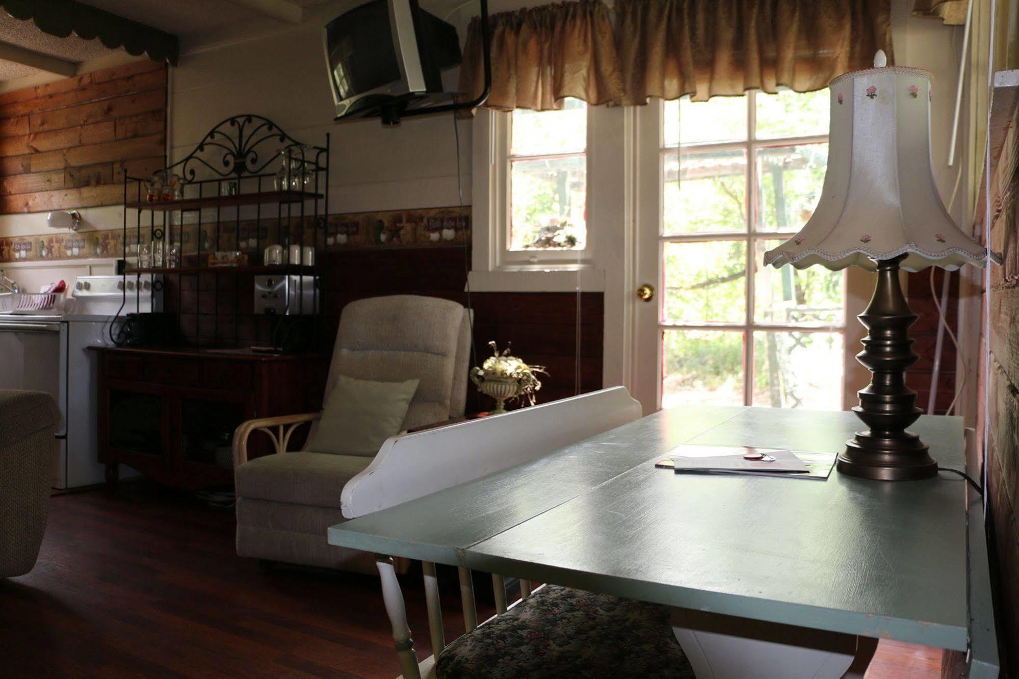 Apple Creek Cottages เพรสค็อท ภายนอก รูปภาพ