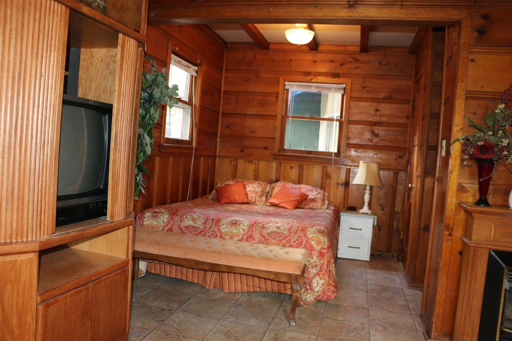 Apple Creek Cottages เพรสค็อท ภายนอก รูปภาพ